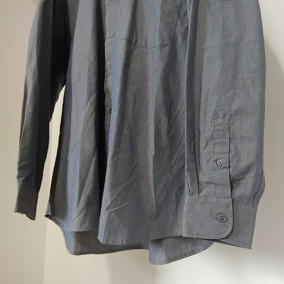 VanHeusen | Mens grey/blue color shift button up dress shirt - Picture 4 of 10